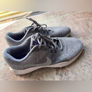 Nike Women's Flex Trainer 8 Sz 10
